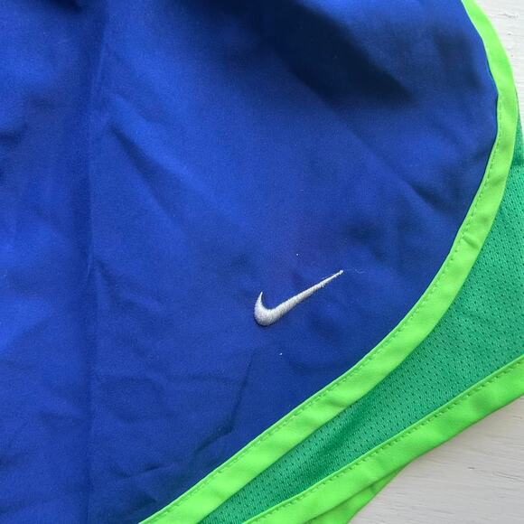 Womens small Dri Fit running shorts women's NIKE EUC - Picture 2 of 4